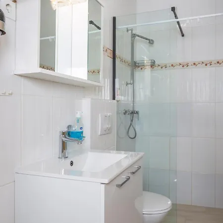 Awesome In Apartman Silo (Krk)