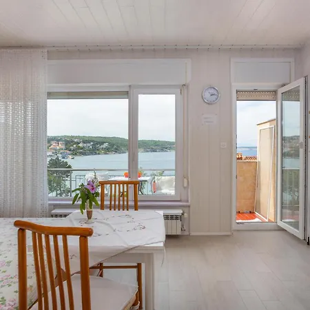 Awesome In Apartman Silo (Krk)